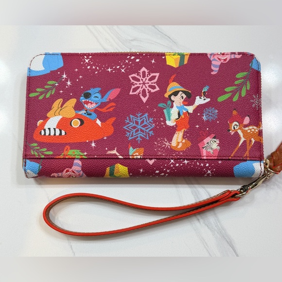 Dooney & Bourke Disney Parks Holiday 2023 Wristlet Wallet — Mickey & Friends - Picture 2 of 4
